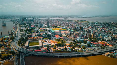  Glimpses into Lagos: Portraits of Urban Life and Rhythmic Resilience